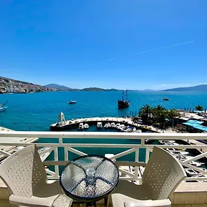 Hotel Sun N Blue, Sarande